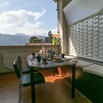 Kg View